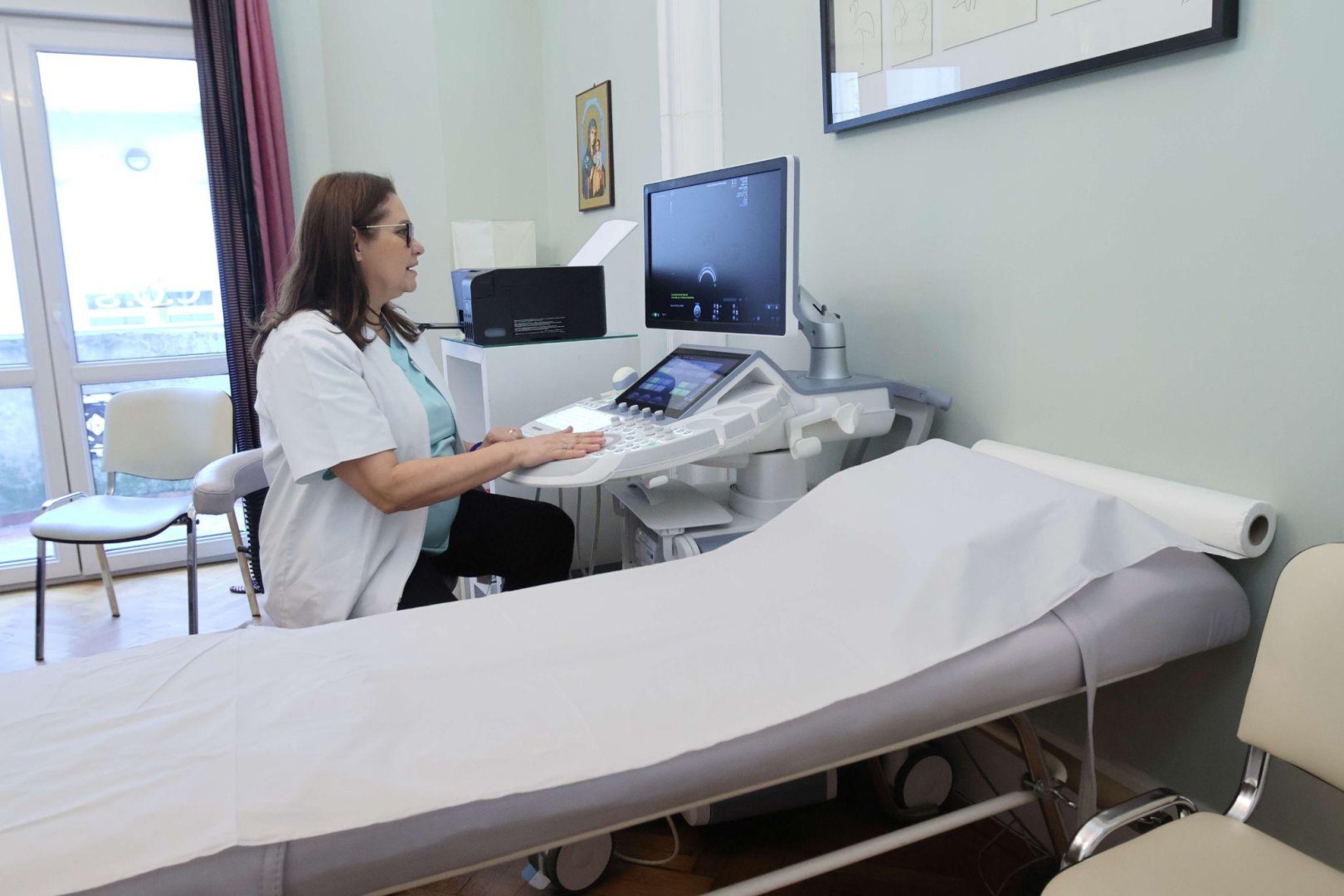 screening_hpv_vs._test_papanicolau_care_este_diferenta_si_ce_test_ar_trebui_sa_faci_dr._lorena_turculet_raspunde.jpeg