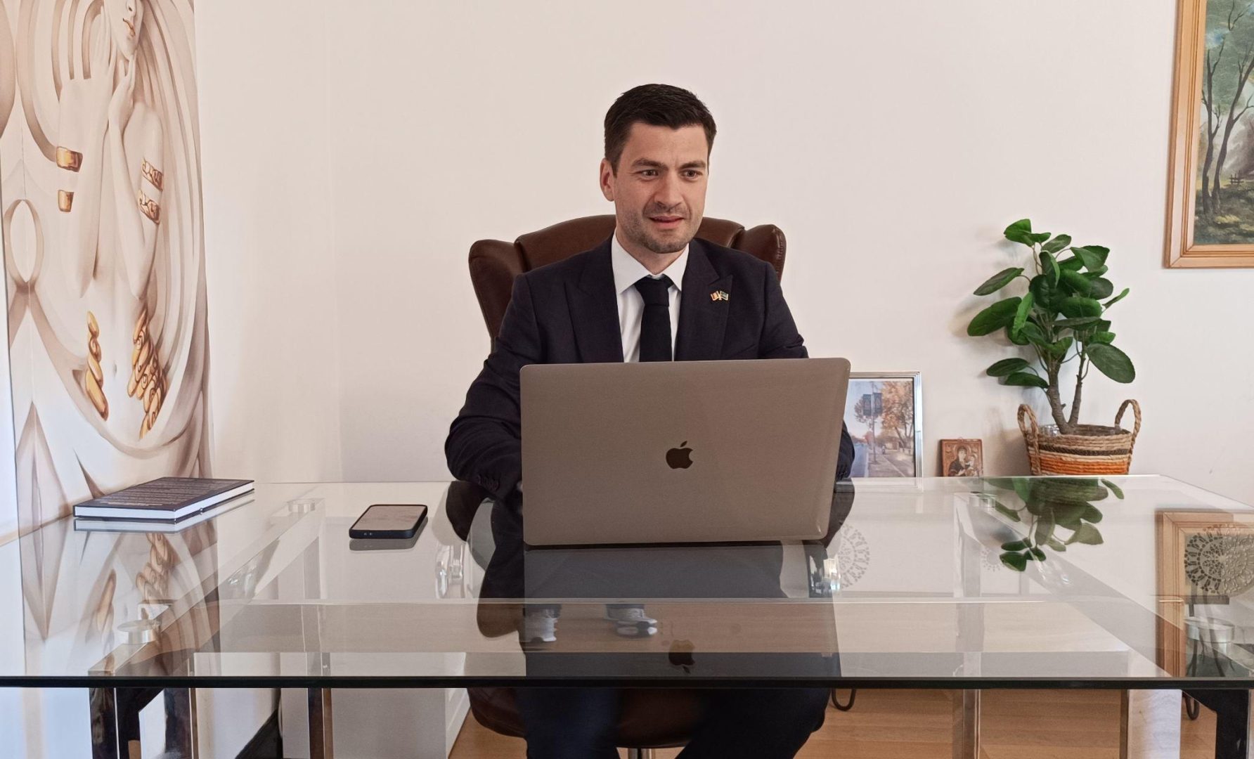 mihai_popa_reprezentant_vanzari_ekogroup_–_cum_iti_ocupi_toata_prima_pagina_din_google_strategia_editoriala_ekogroup_pentru_branduri_care_vor_sa_domine_online.jpeg